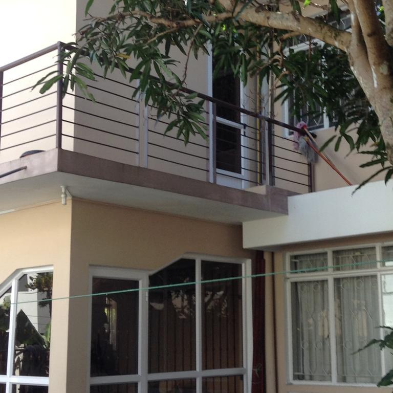 Br Court Apartments Quatre Bornes Exterior foto