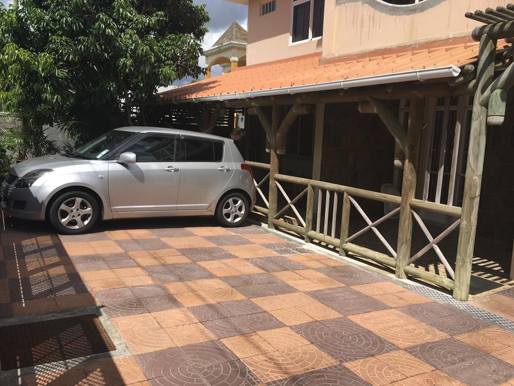 Br Court Apartments Quatre Bornes Exterior foto
