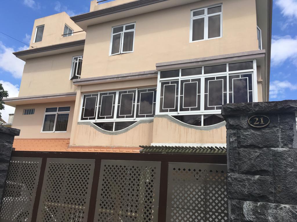Br Court Apartments Quatre Bornes Exterior foto